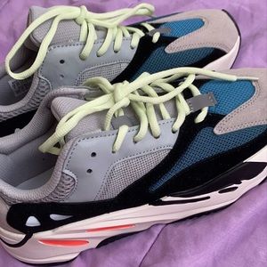 Yeezy 700 Wave Runner